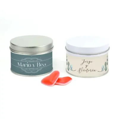 Lata personalizada con Corazones golosinas para Boda