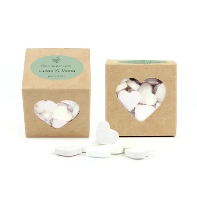 CCCARAMELOS15g-BO+COFR-KRA una caja Caramelos en Cajita Cubo Personalizada para Boda