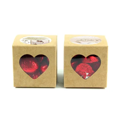 Corazones de Chocolate en Cajita Cubo Corazón para Boda frontal