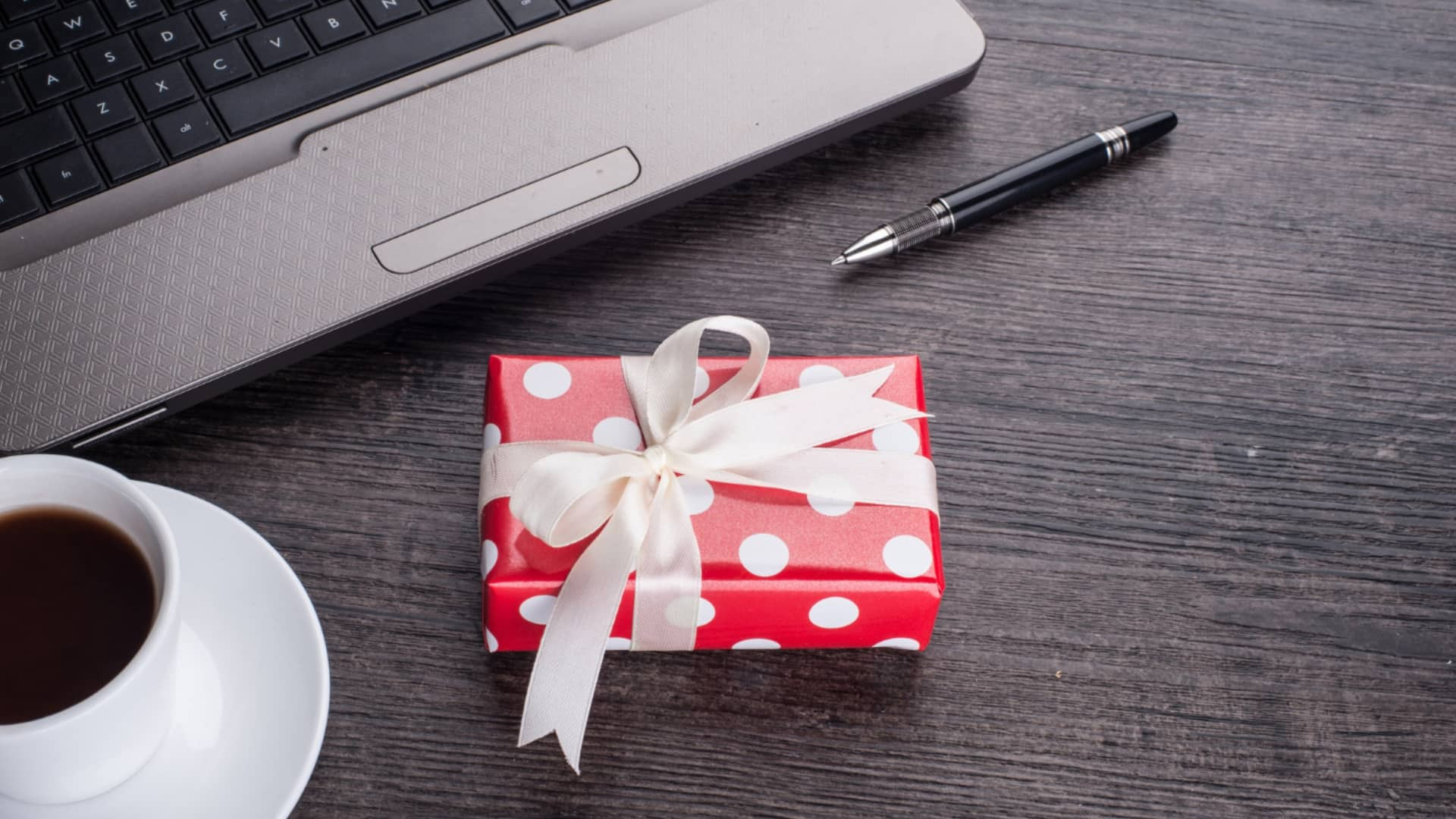 Regalos de Navidad para Empresa: Baratos, Clientes, Empleados, Personalizados, Árbol, Ayuda y Más Regalos de Navidad para Empresa: Baratos, Clientes, Empleados, Personalizados, Árbol, Ayuda y Más